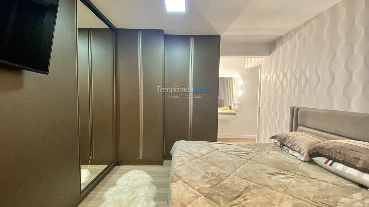 Apartamento para aluguel de temporada em Balneário Camboriú (Praia Central)