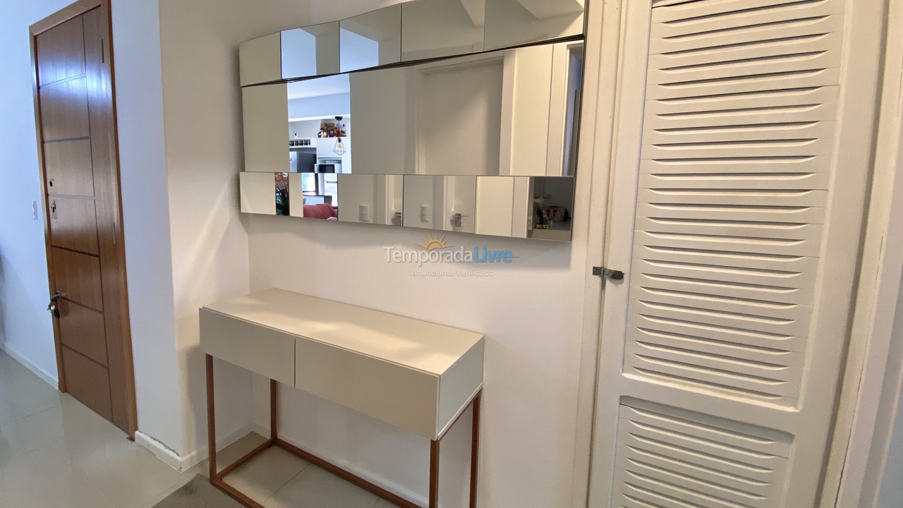 Apartamento para aluguel de temporada em Balneário Camboriú (Praia Central)