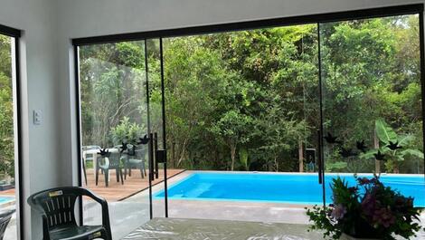 Linda casa para até 10 pessoas a 350m do mar na Praia da Ferrugem