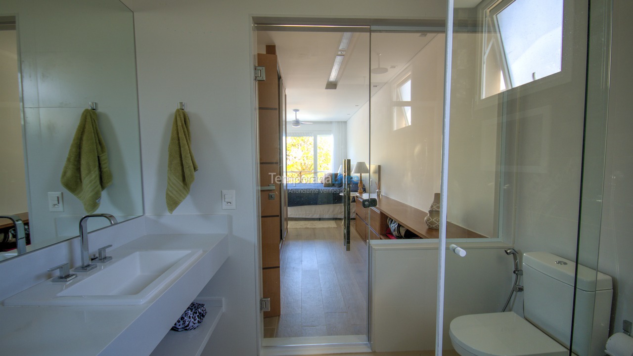 House for vacation rental in São Sebastião (Praia da Baleia)