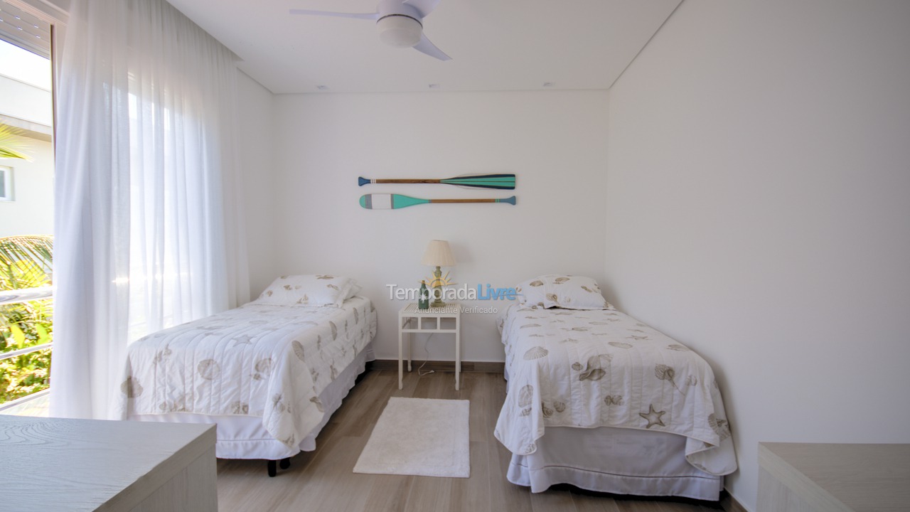 House for vacation rental in São Sebastião (Praia da Baleia)