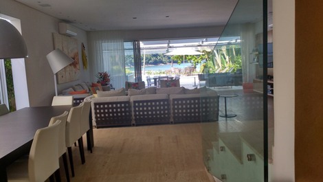 Highest Standard at Praia da Baleia, standing in the sand