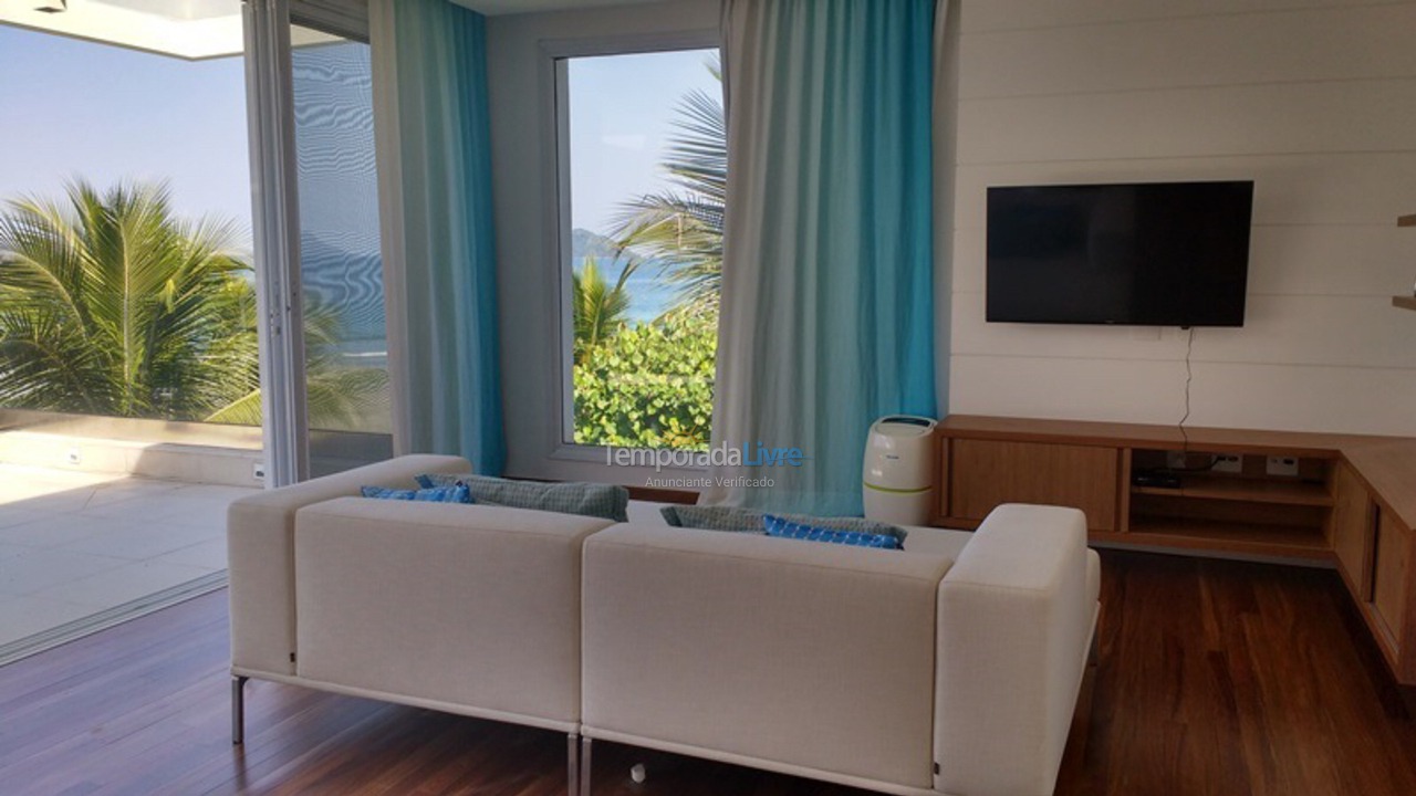 House for vacation rental in São Sebastião (Praia da Baleia)