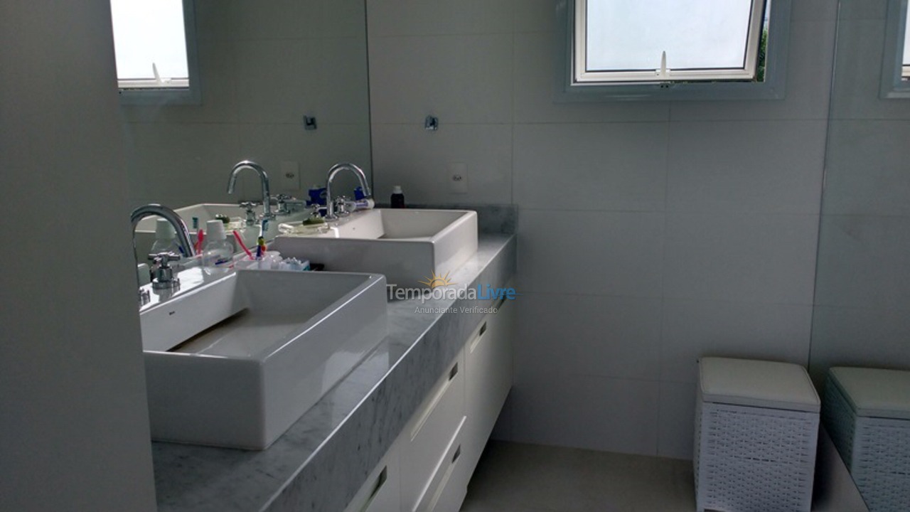 House for vacation rental in São Sebastião (Praia da Baleia)