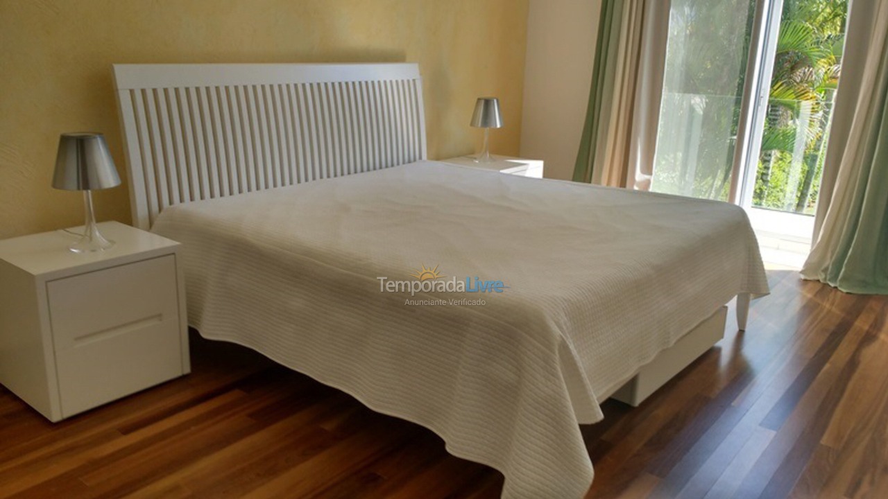 House for vacation rental in São Sebastião (Praia da Baleia)