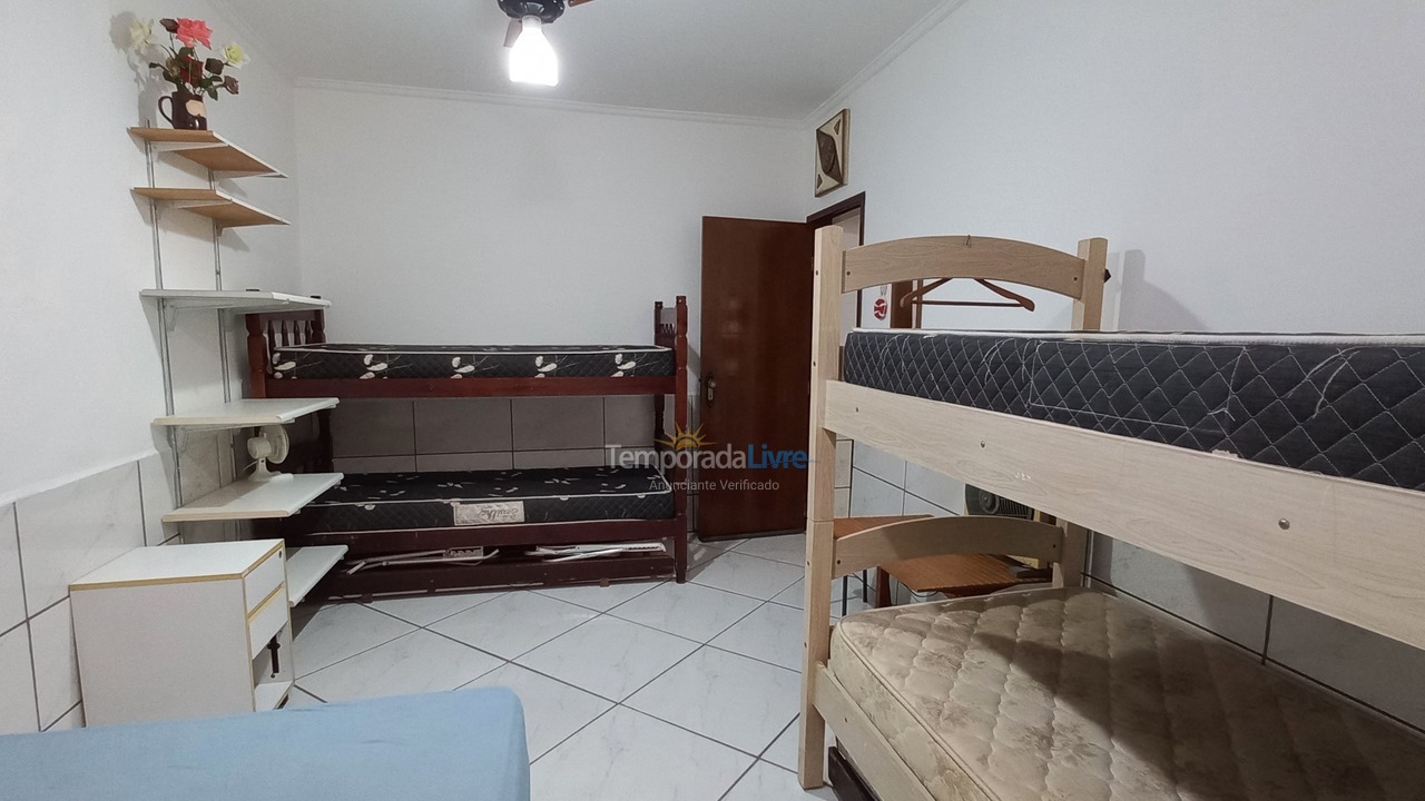 House for vacation rental in Caraguatatuba (Praia das Palmeiras)