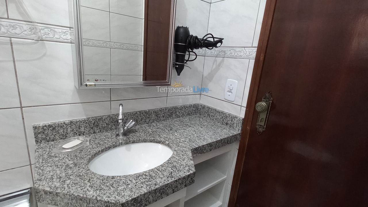 House for vacation rental in Caraguatatuba (Praia das Palmeiras)