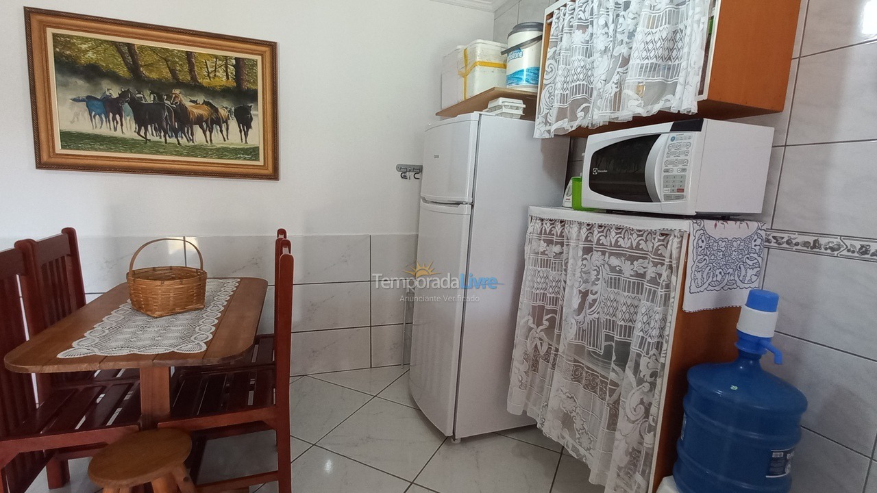 House for vacation rental in Caraguatatuba (Praia das Palmeiras)
