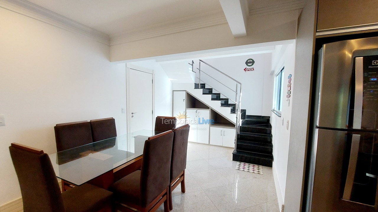 Apartment for vacation rental in Bombinhas (Praia de Bombinhas)