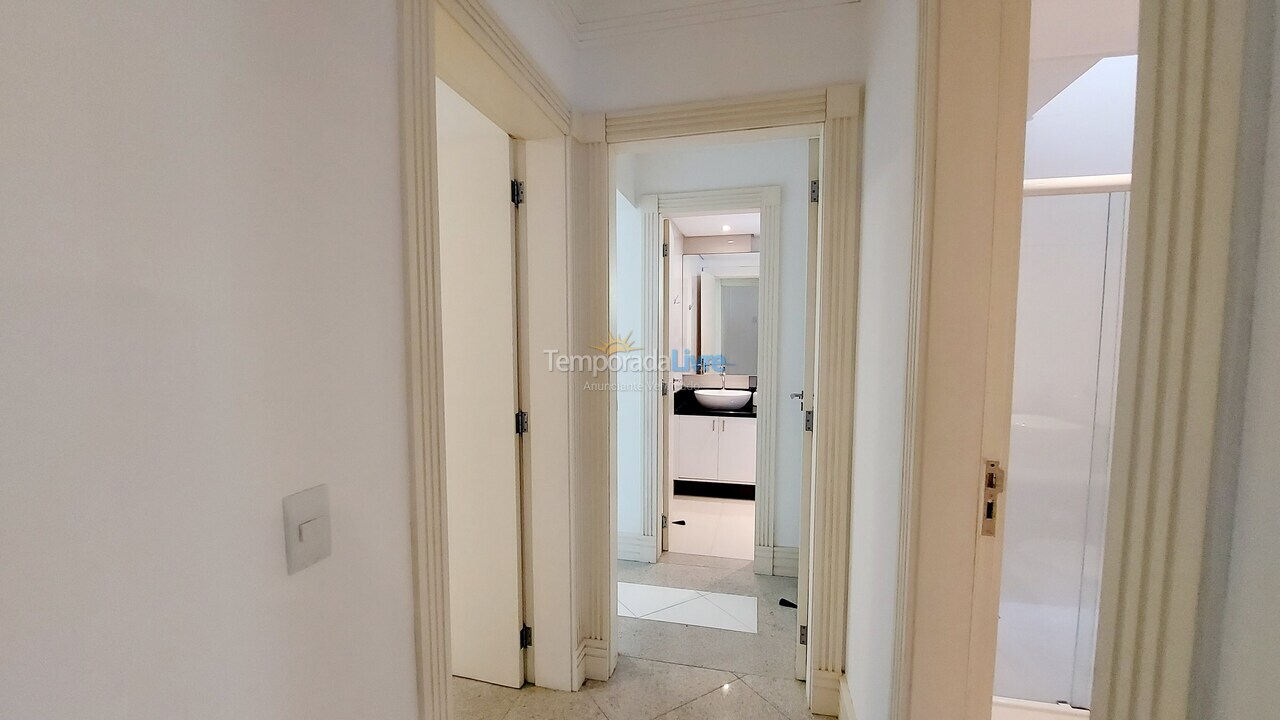 Apartment for vacation rental in Bombinhas (Praia de Bombinhas)