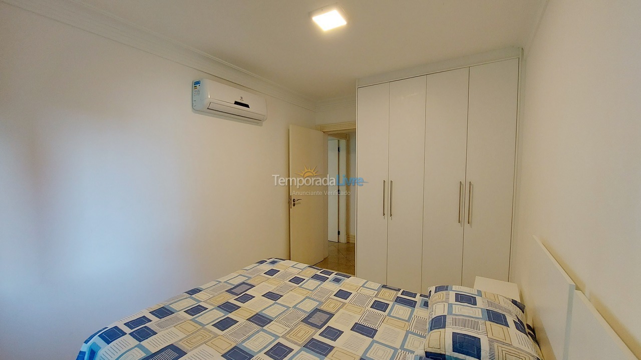 Apartment for vacation rental in Bombinhas (Praia de Bombinhas)