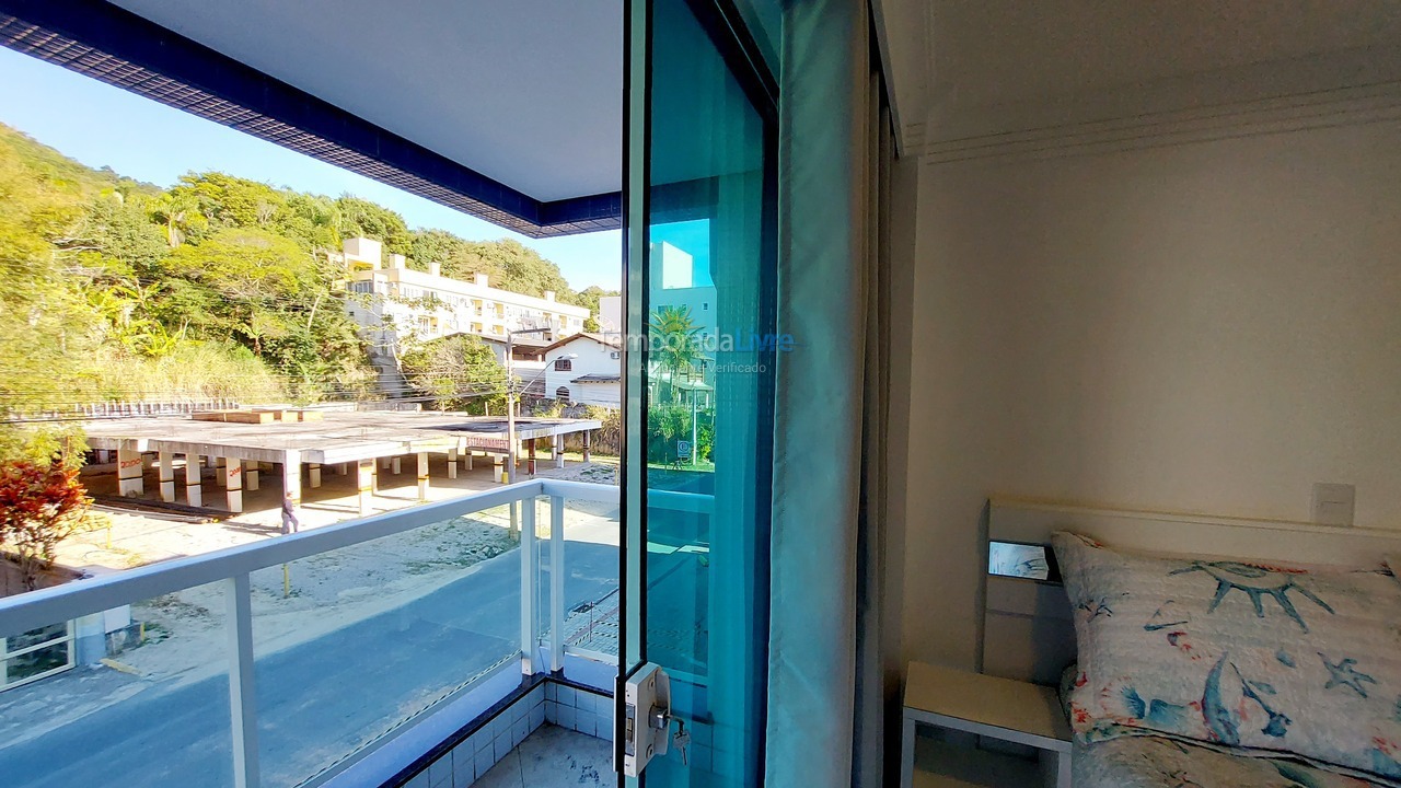 Apartment for vacation rental in Bombinhas (Praia de Bombinhas)