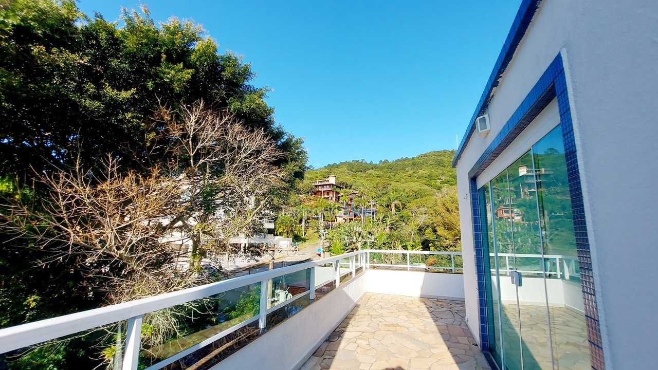 Apartment for vacation rental in Bombinhas (Praia de Bombinhas)