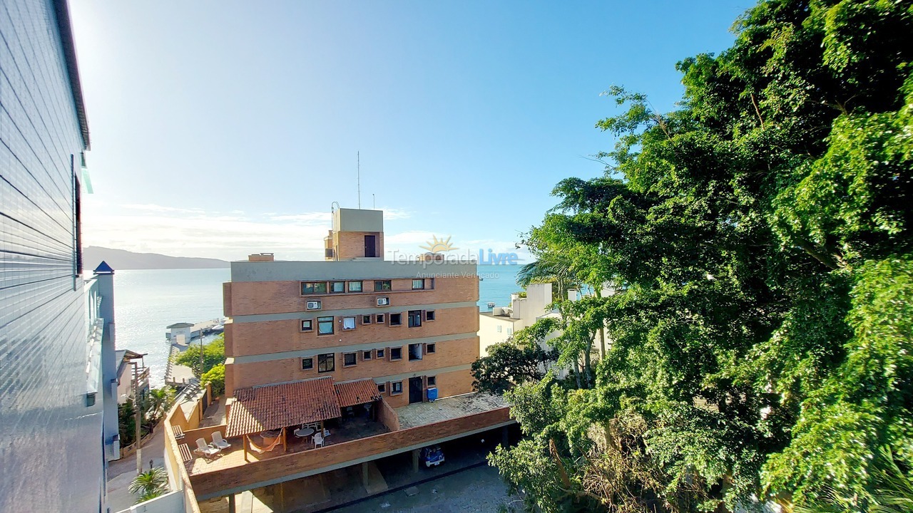 Apartment for vacation rental in Bombinhas (Praia de Bombinhas)