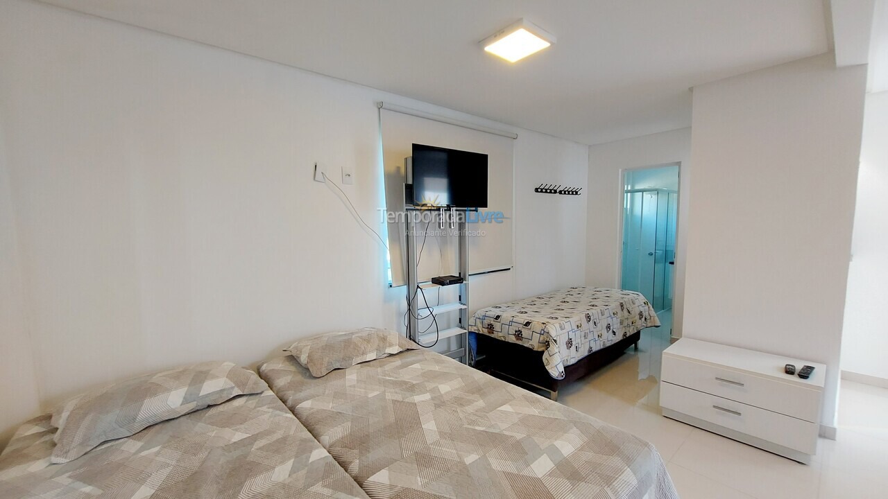 Apartment for vacation rental in Bombinhas (Praia de Bombinhas)