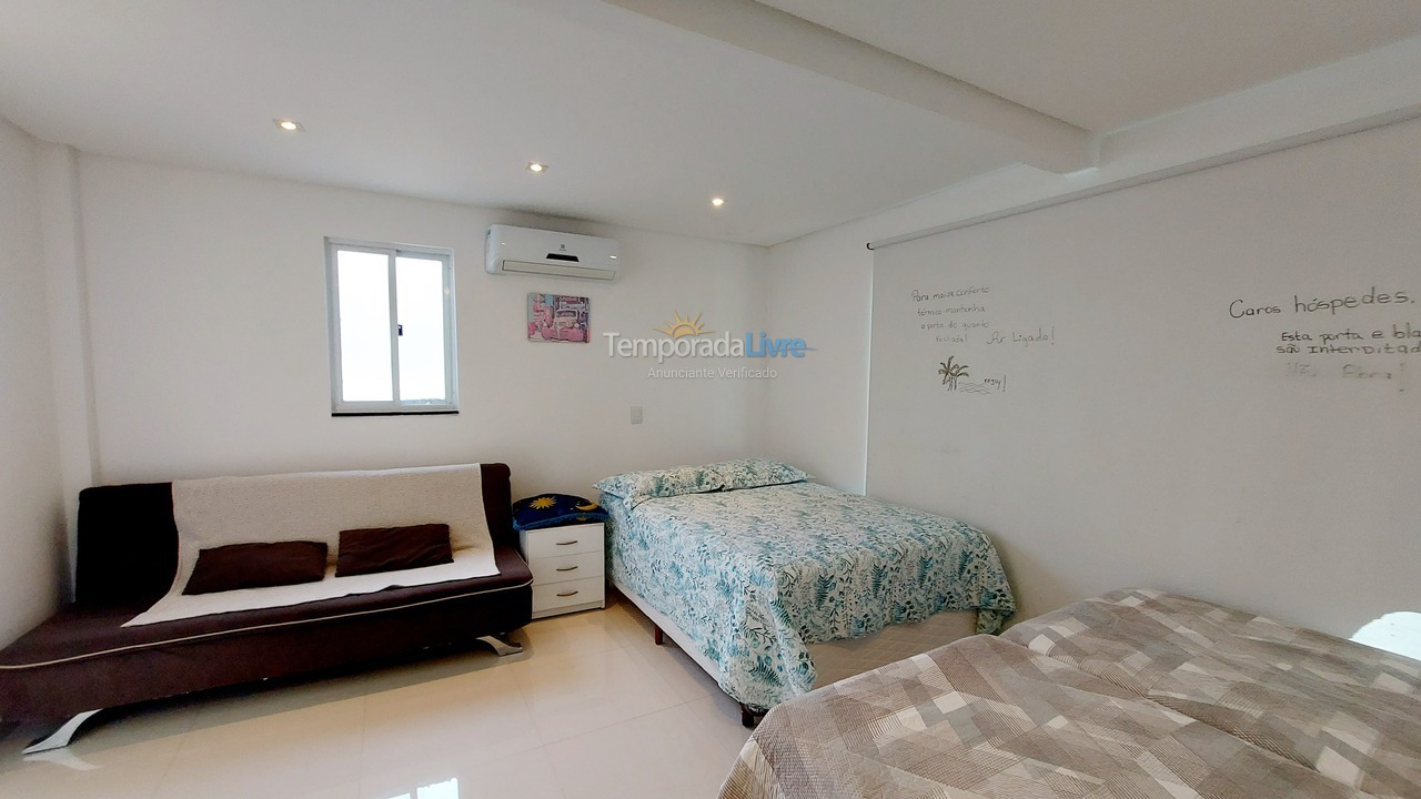 Apartment for vacation rental in Bombinhas (Praia de Bombinhas)