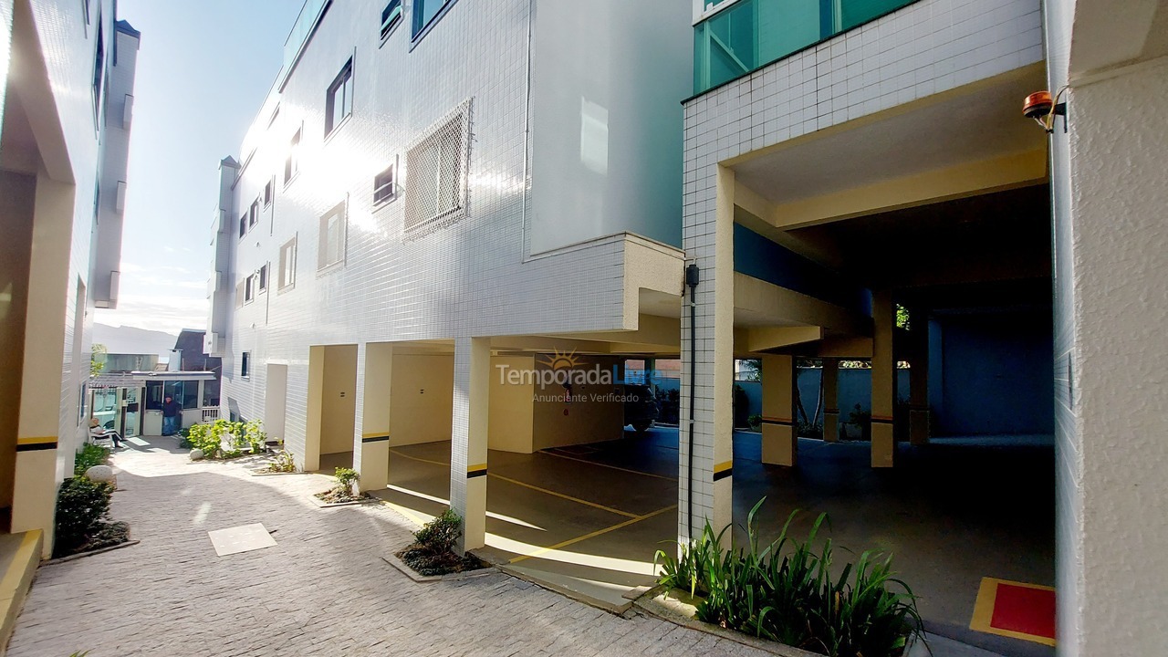 Apartment for vacation rental in Bombinhas (Praia de Bombinhas)