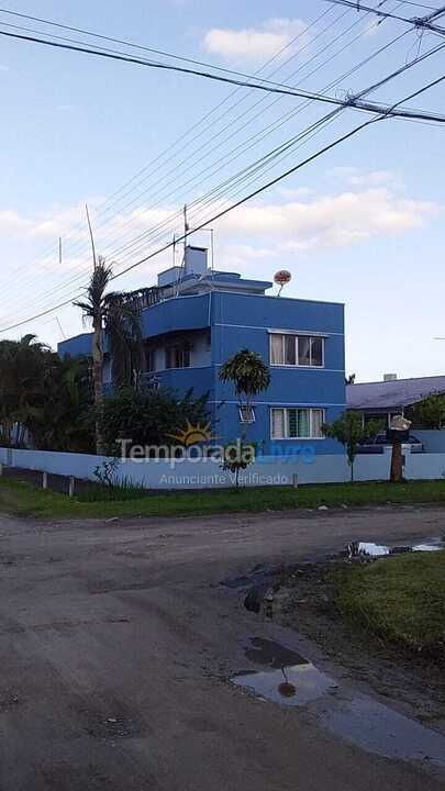 Apartamento para aluguel de temporada em Itapoá (Barra do Saí)