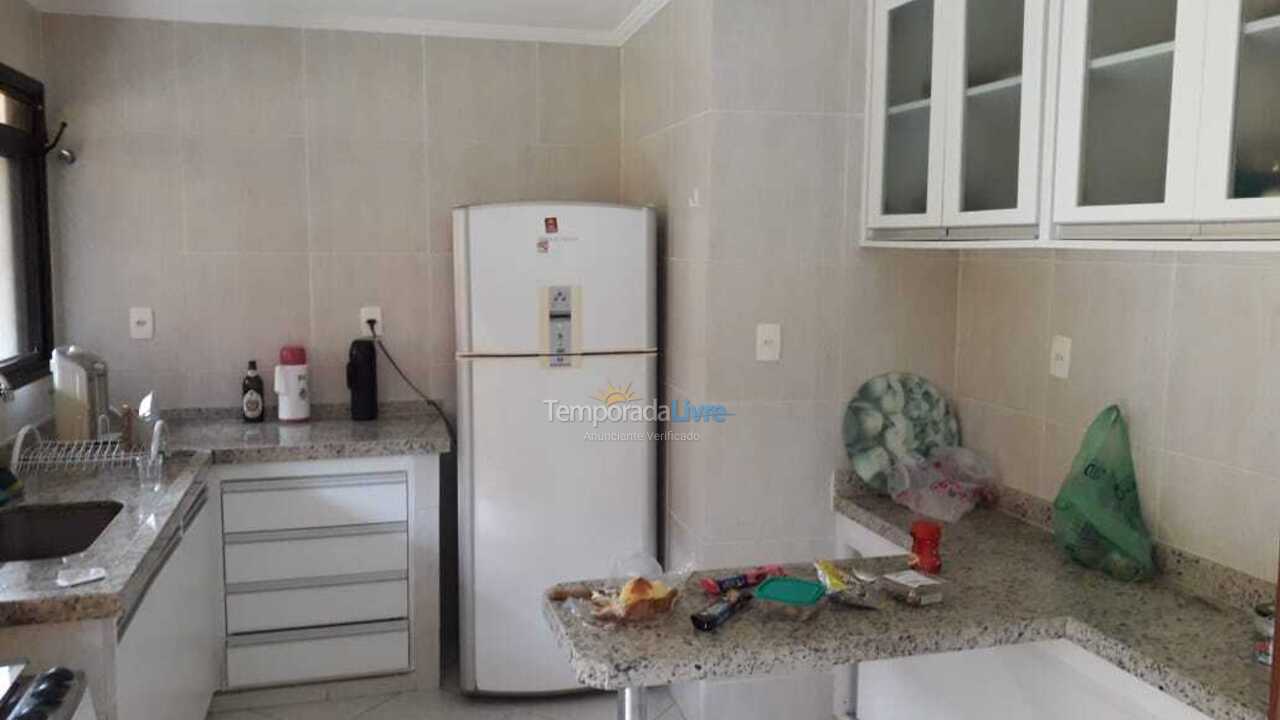 Casa para aluguel de temporada em Ubatuba (Praia Grande)