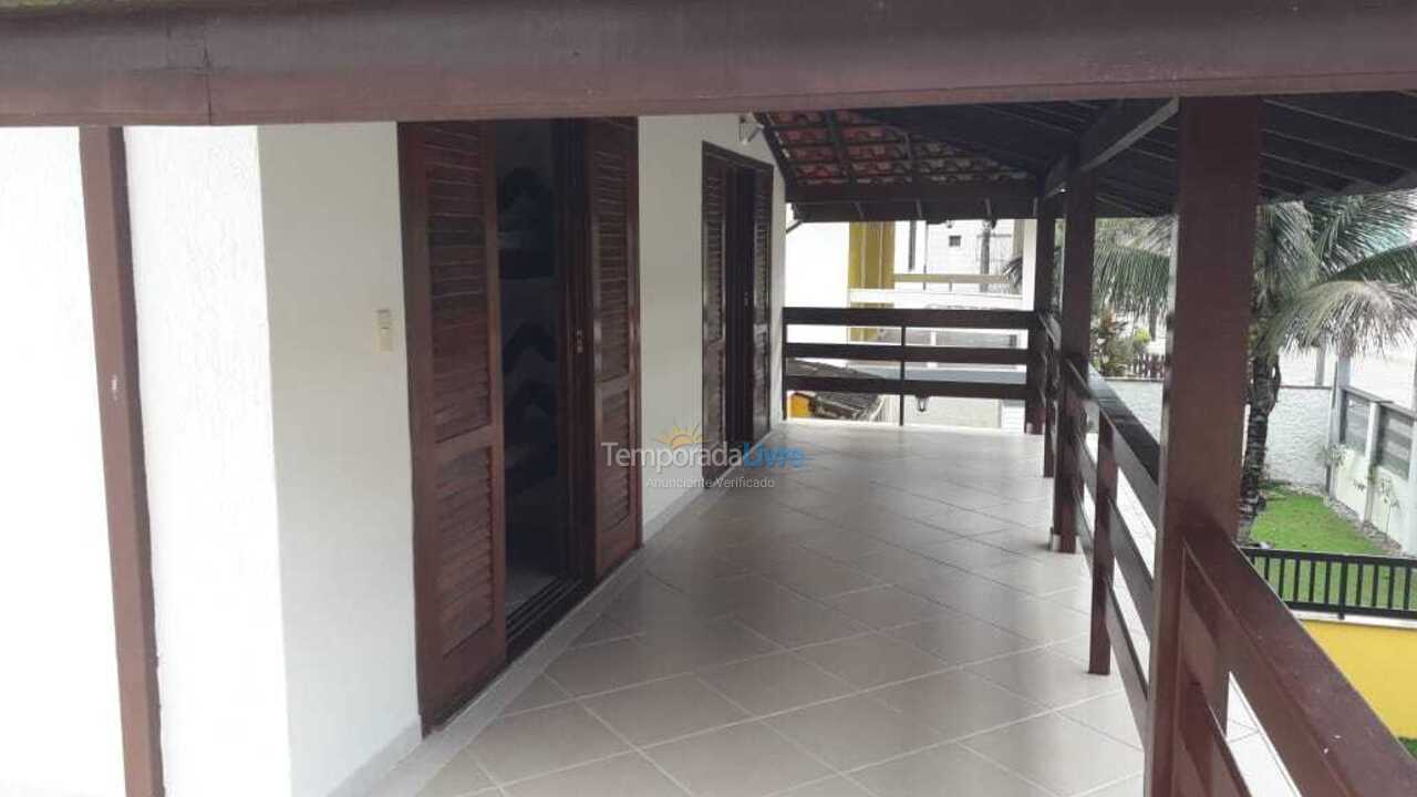 Casa para aluguel de temporada em Ubatuba (Praia Grande)