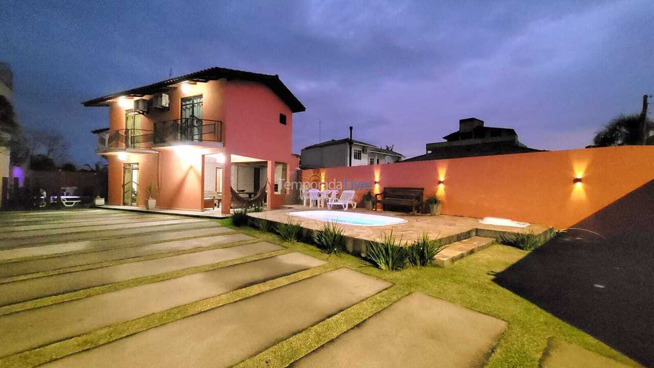 House for vacation rental in Palhoça (Guarda do Embaú)