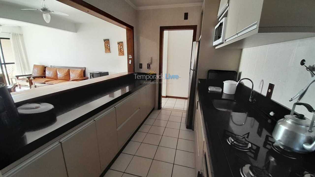Apartamento para aluguel de temporada em Itapema (Meia Praia)