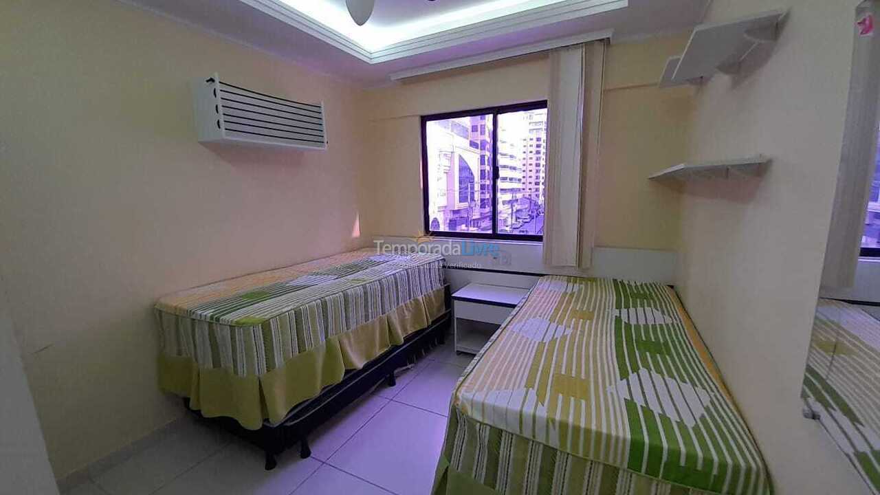 Apartamento para aluguel de temporada em Itapema (Meia Praia)