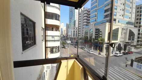 2 dormitórios na quadra do mar!