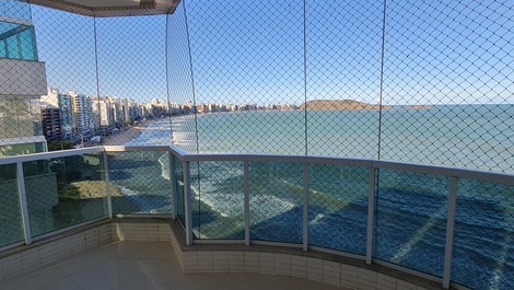 Apartamento Frente Mar, 3 Qtos sendo 1 suíte, C/2 GAR