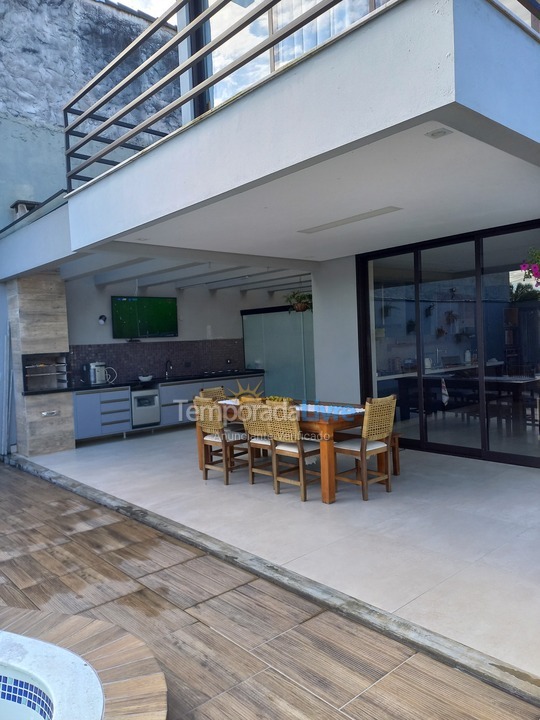 Casa para aluguel de temporada em Caraguatatuba (Poiares)