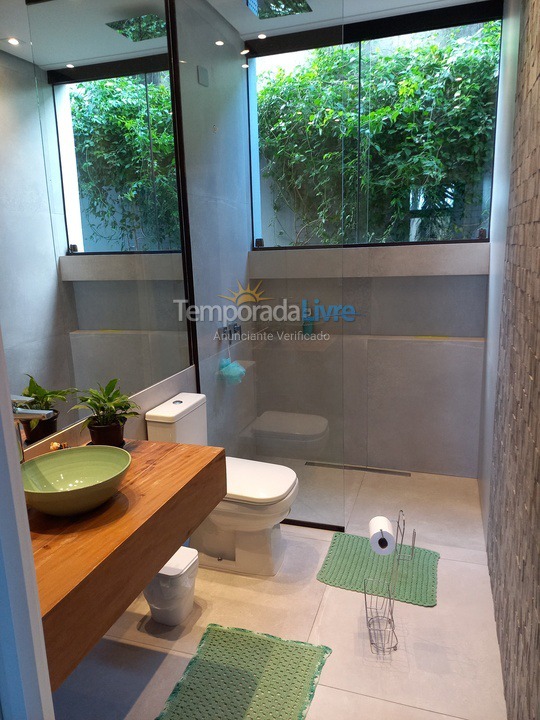 Casa para aluguel de temporada em Caraguatatuba (Poiares)