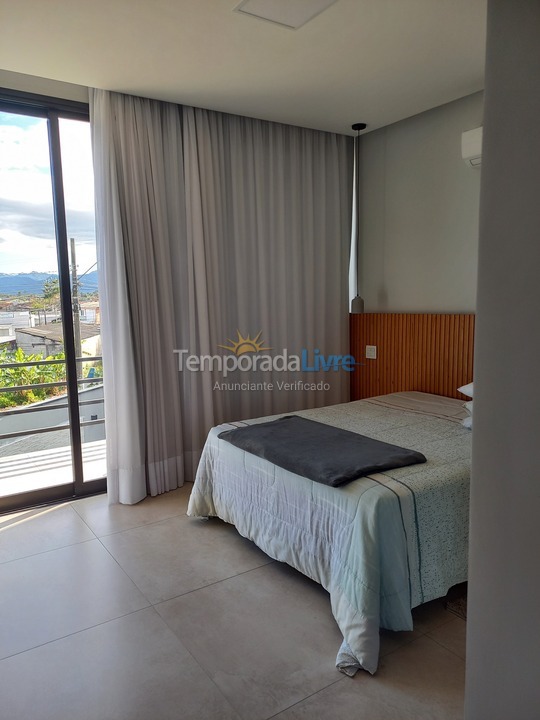 Casa para aluguel de temporada em Caraguatatuba (Poiares)