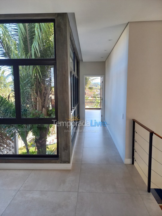 Casa para aluguel de temporada em Caraguatatuba (Poiares)