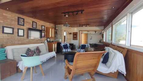 CASA ALTO PADRÃO NA PRAIA DE MARESIAS PARA REVEILLON