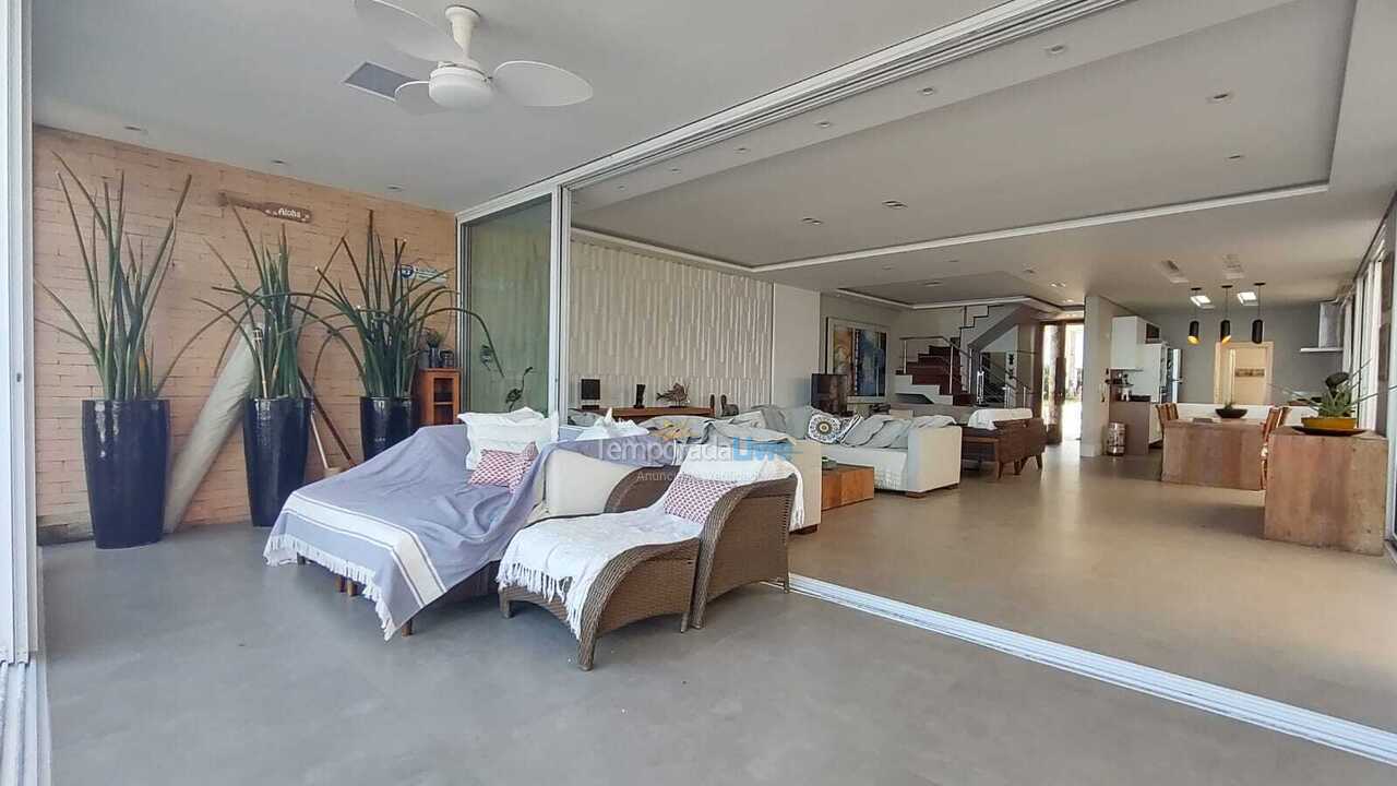 Casa para aluguel de temporada em São Sebastião (Maresias)