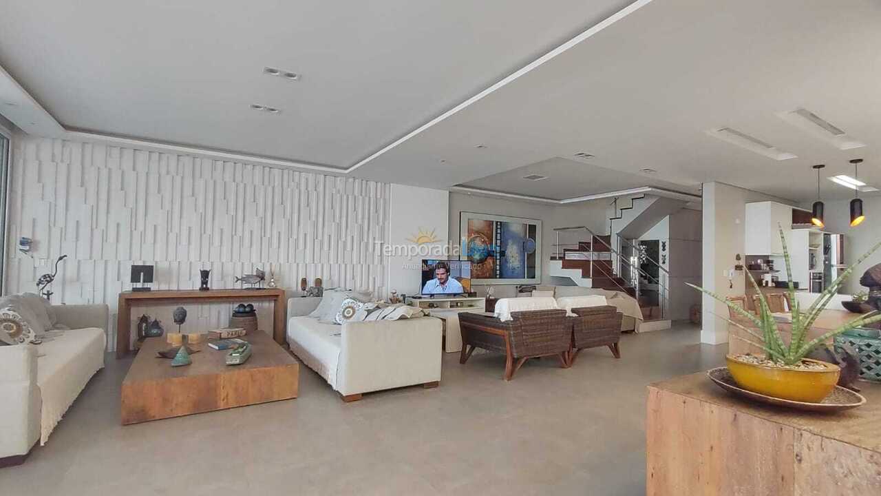 Casa para aluguel de temporada em São Sebastião (Maresias)