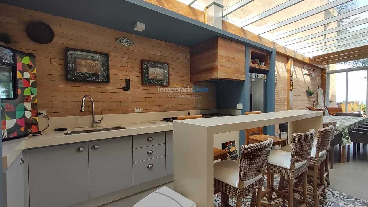 Casa para aluguel de temporada em São Sebastião (Maresias)