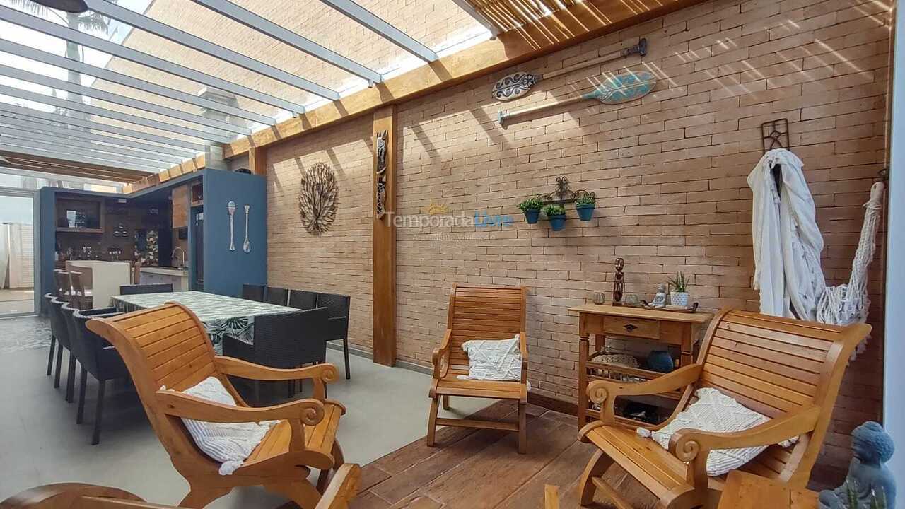 Casa para aluguel de temporada em São Sebastião (Maresias)