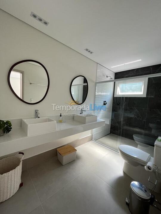 Casa para aluguel de temporada em São Sebastião (Juquehy)