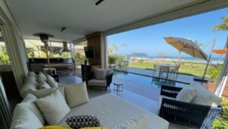 House facing the sea in juquehy