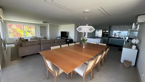 House facing the sea in juquehy