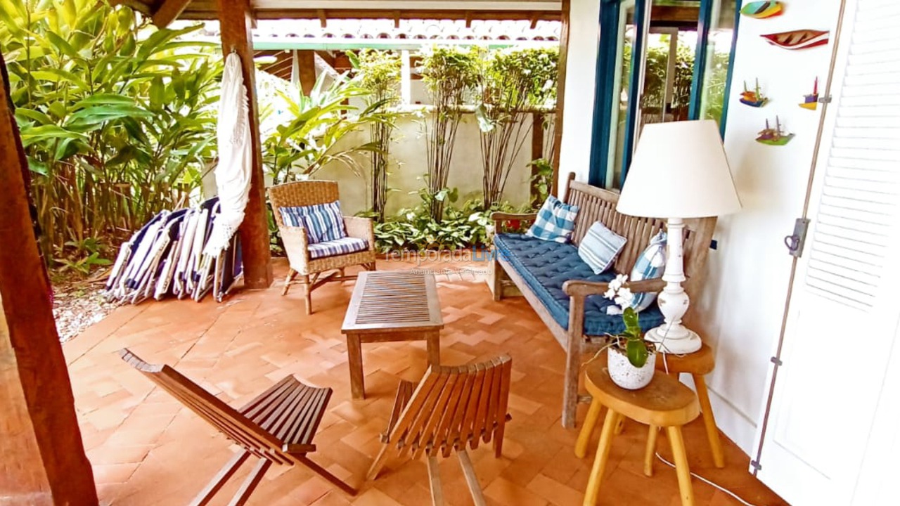 Casa para aluguel de temporada em São Sebastião (Camburi)