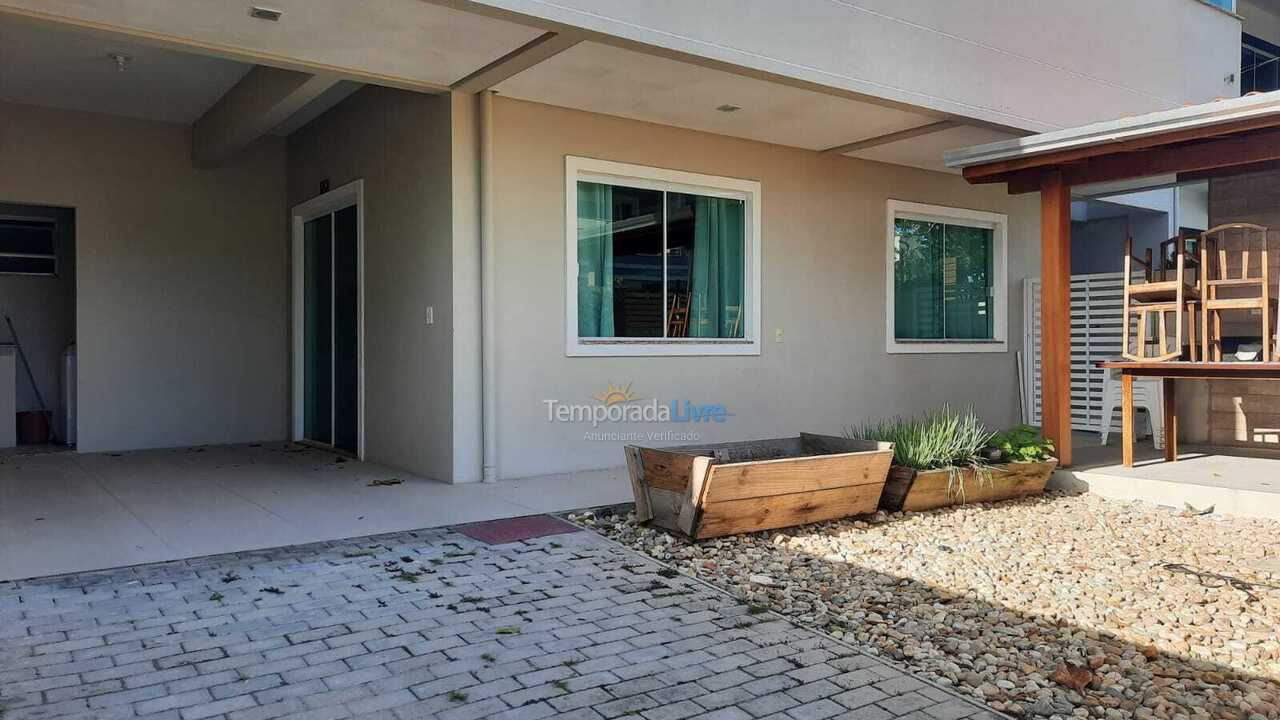 Apartment for vacation rental in Bombinhas (Canto Grande)