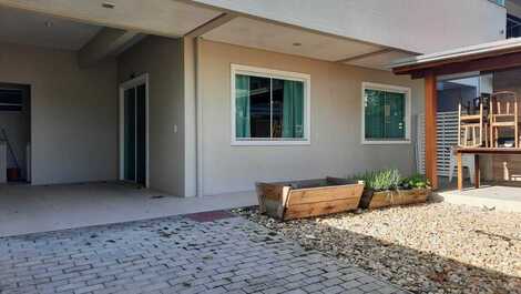 Holiday homes rental in Praia da Conceição Firecrackers SC