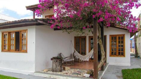 Casa 04 Suites + 1 Quarto Porto Seguro