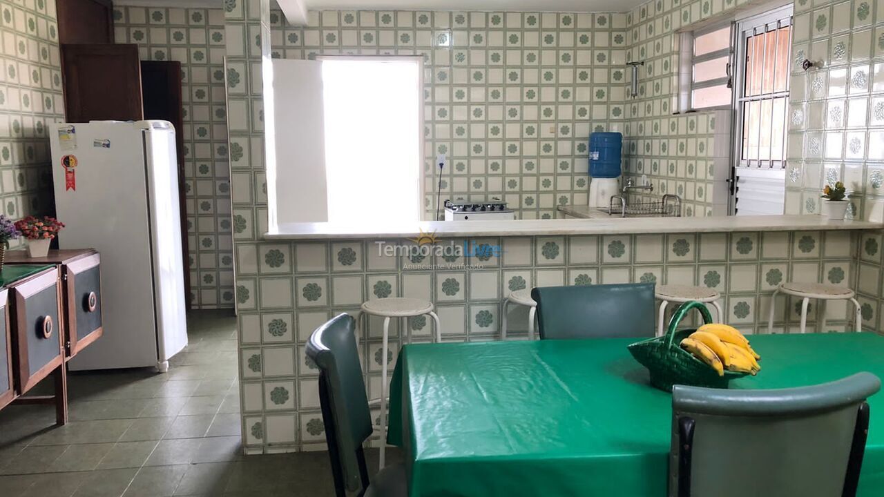 Apartamento para aluguel de temporada em Cabo Frio (Praia do Forte)