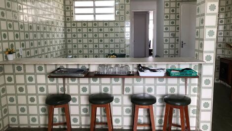 Copa cozinha - com 4 bancos de cada lado