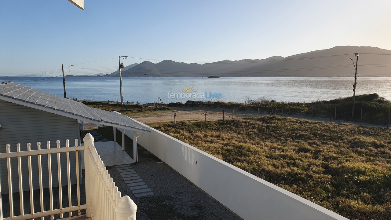 Casa para aluguel de temporada em Palhoça (Praia do Sonho)