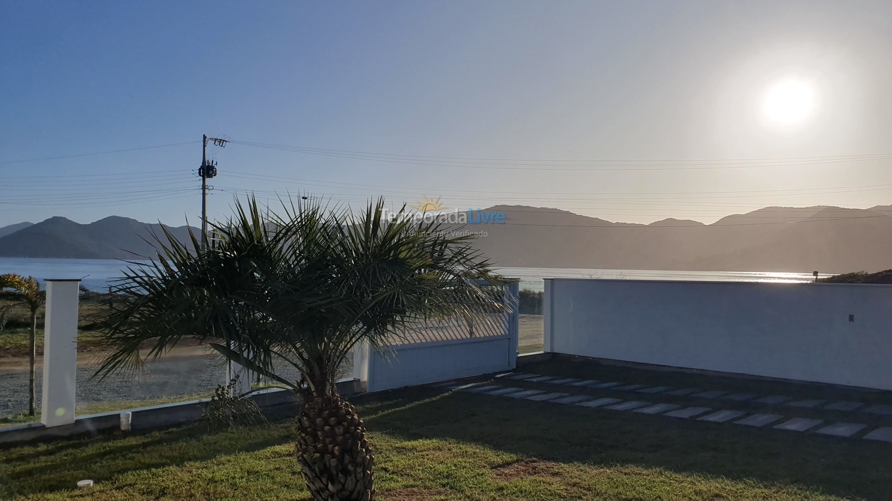 Casa para aluguel de temporada em Palhoça (Praia do Sonho)