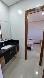 Banheiro suíte 1 e 2 